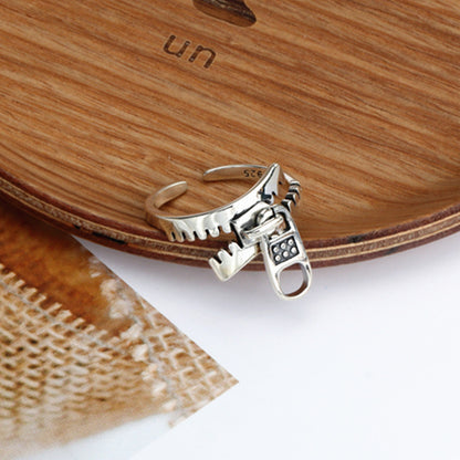 Fashion Geometric Zipper Ring