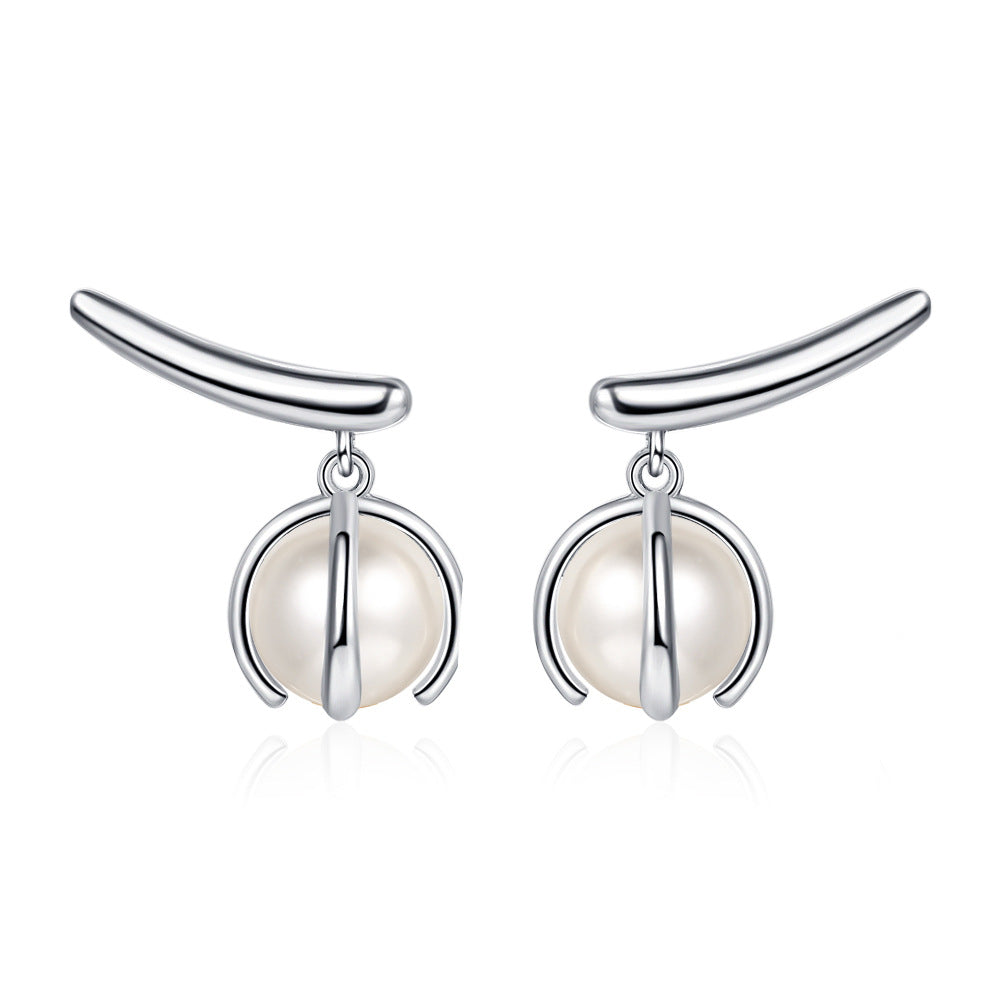 Temperament Pearl Leaf Earrings